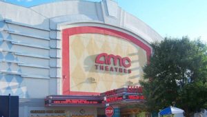 관객 20명, 99달러에 AMC 영화관 전체 빌릴 수 있어