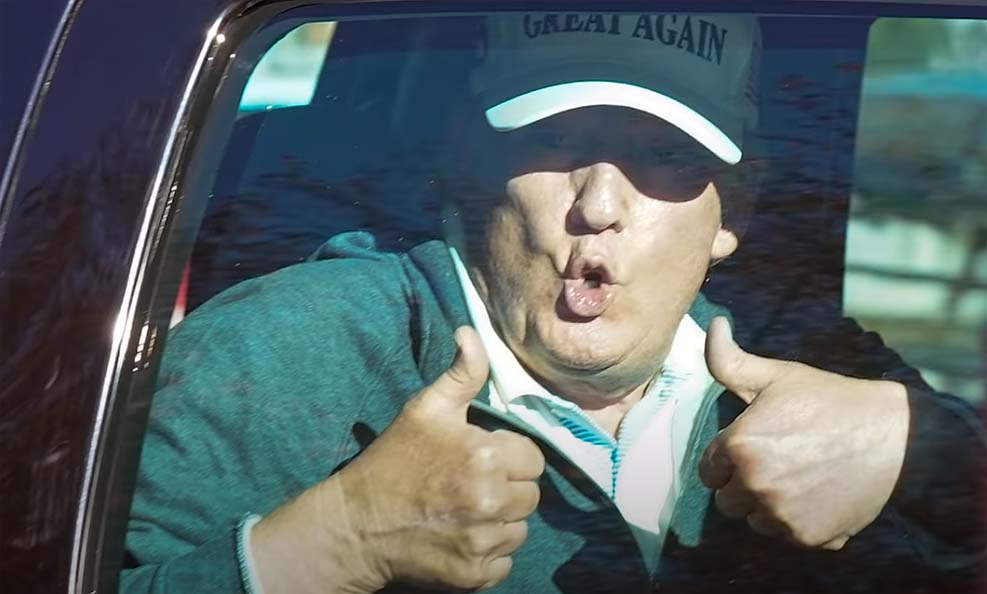 트럼프, “물러나지 않는다. 인내심을 가지라”고 촉구
