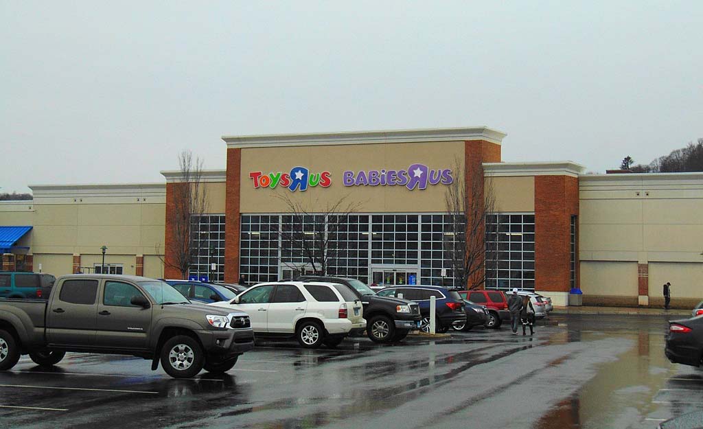 다시 돌아온 토이저러스(Toys “R” Us)