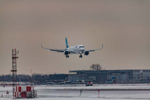 미 동부해안의 겨울폭풍, 일요일 예정됐던 2천편의 항공기 결항
