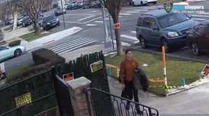 NYPD, 8세 유대인 소년에게 악담 퍼부운 후 침 뱉은 여성 체포