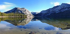 테나야 호수(Tenaya Lake)