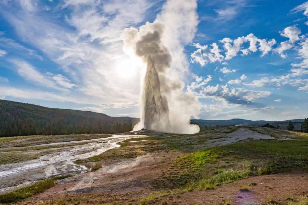 옐로스톤: 상부간헐천분지(Upper Geyser Basin)
