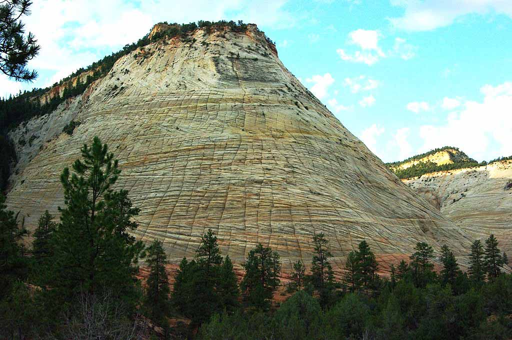 체커보드 메사(Checkerboard Mesa)