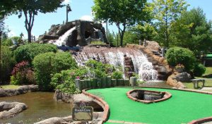 파이럿츠 코브 어드벤처 골프(Pirate's Cove Adventure Golf)
